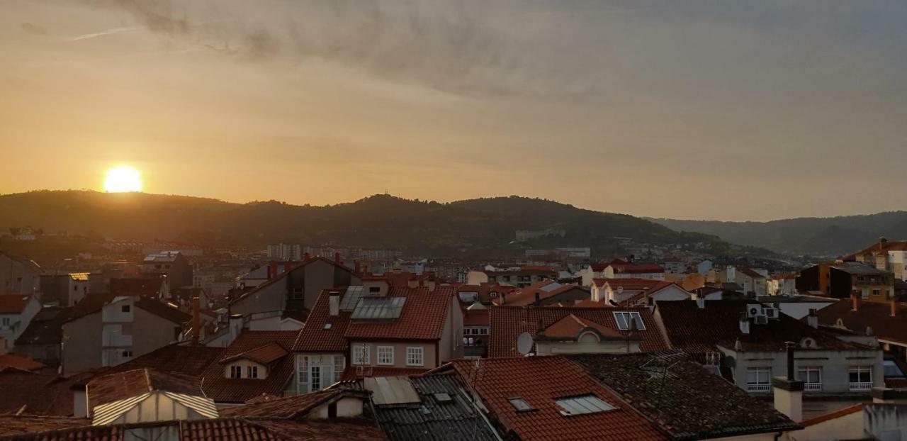 Duplex Luminoso Con Vistas En El Centro De Ourense 아파트 외부 사진