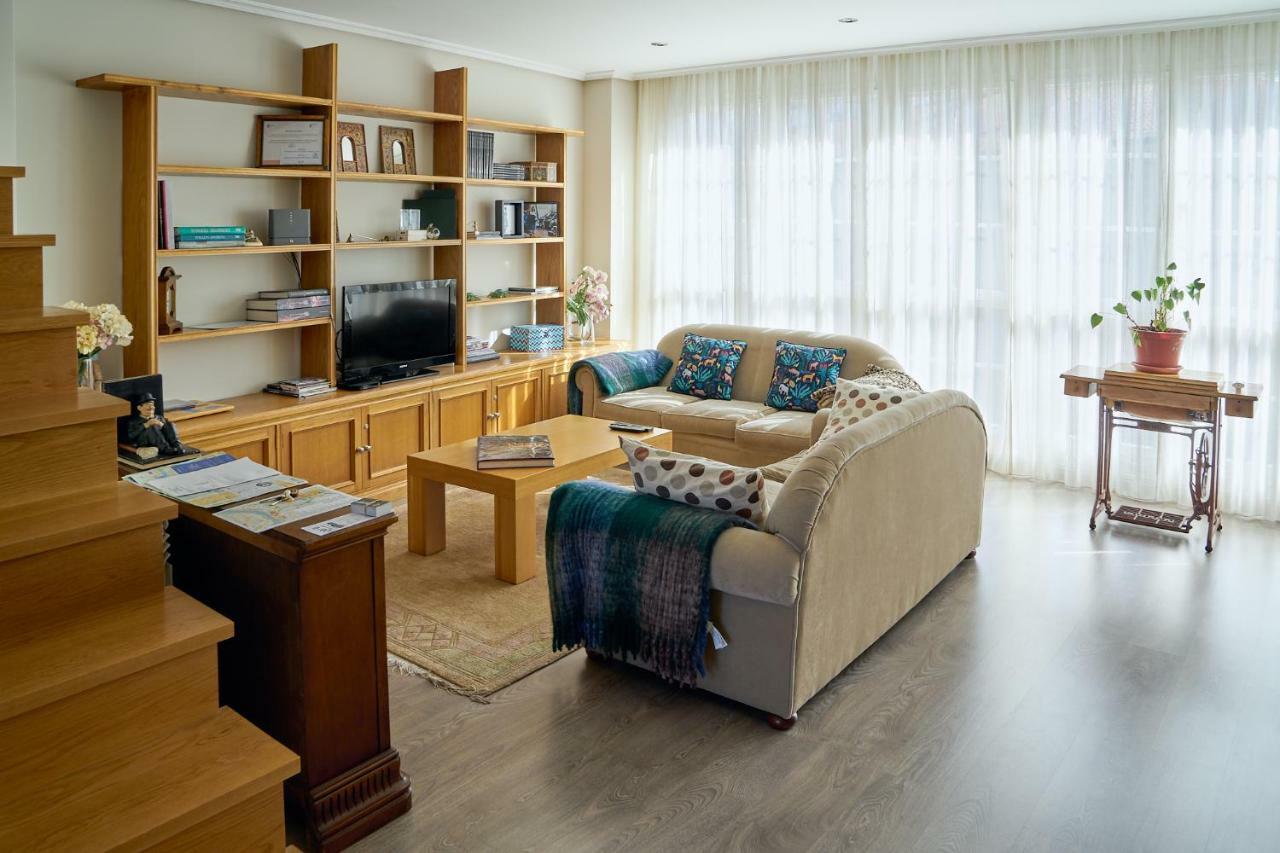 Duplex Luminoso Con Vistas En El Centro De Ourense 아파트 외부 사진